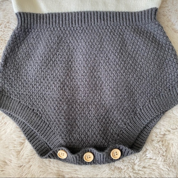 BABY GIRL KNIT RUFFLE LONG SLEEVE ROMPER - Picture 8 of 10
